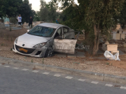  بالصور: انفجار مركبة داخل مقبرة "طاسو" بيافا وأنباء غير مؤكدة بوقوع إصابات 